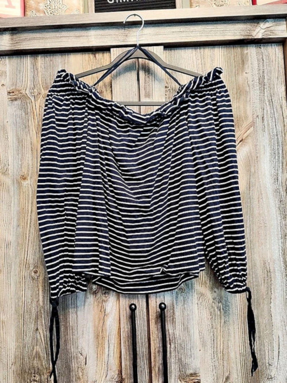 Banana Republic Striped Off-Shoulder Top in Black & White Size Medium